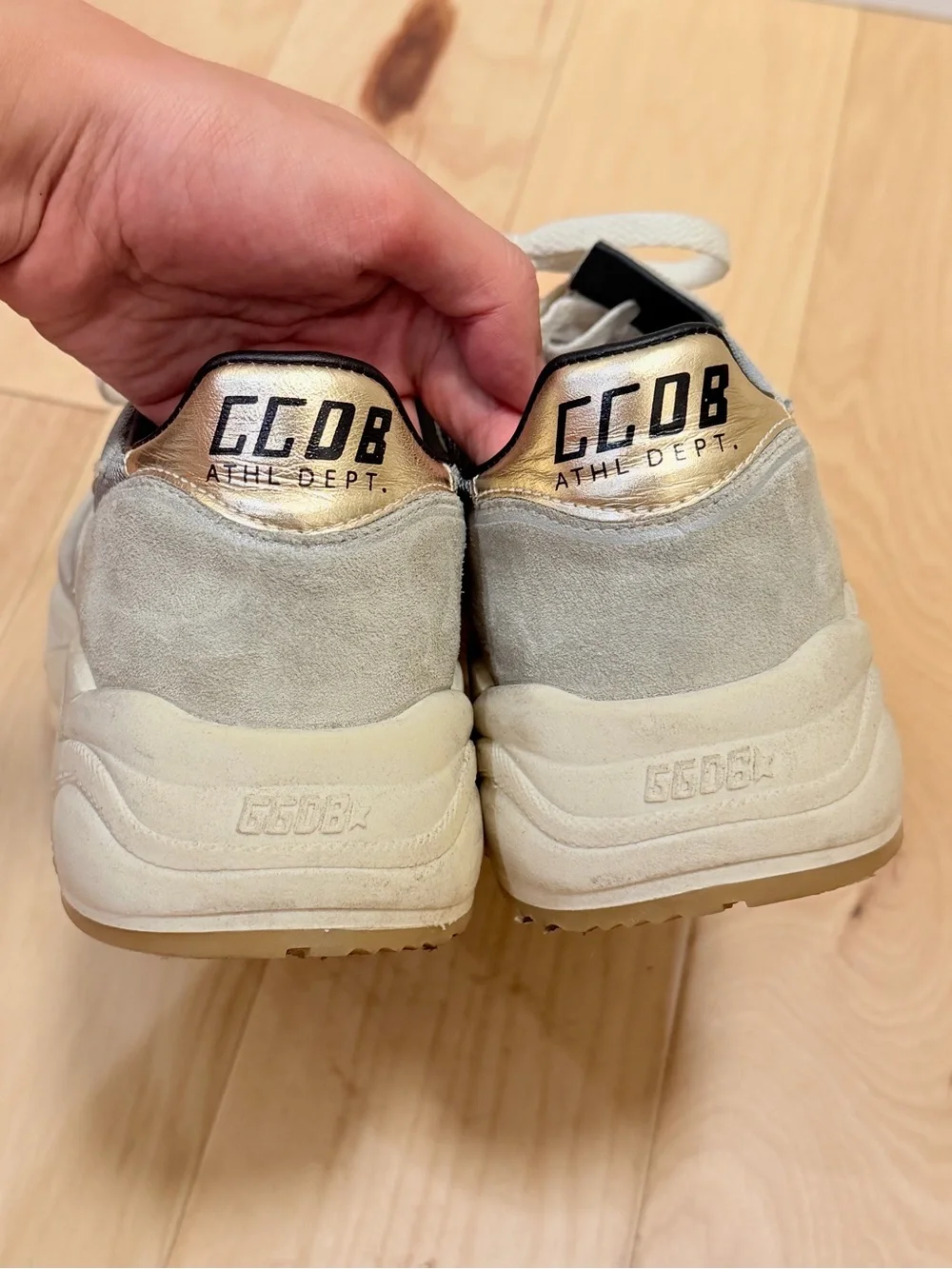 Golden Goose Men’s Running Sole Sneakers - Picture 3 of 11